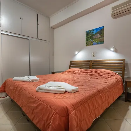 Zarkadis Beach Apartments Циливи Экстерьер фото