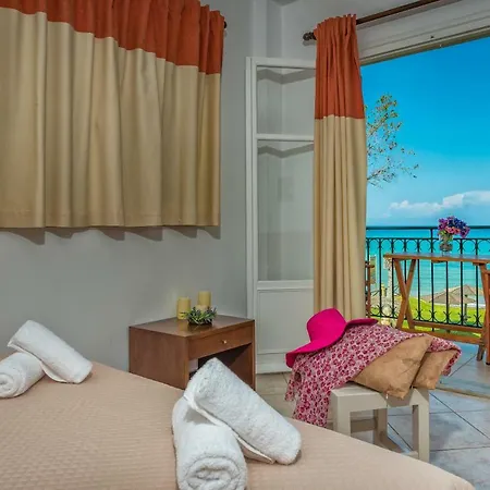 Zarkadis Beach Apartments Циливи Экстерьер фото