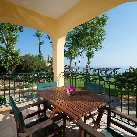 Zarkadis Beach Apartments Циливи Экстерьер фото