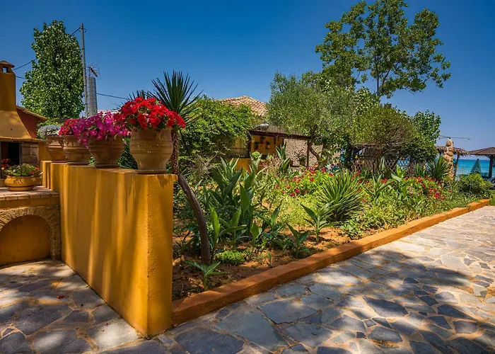 Zarkadis Beach Apartments