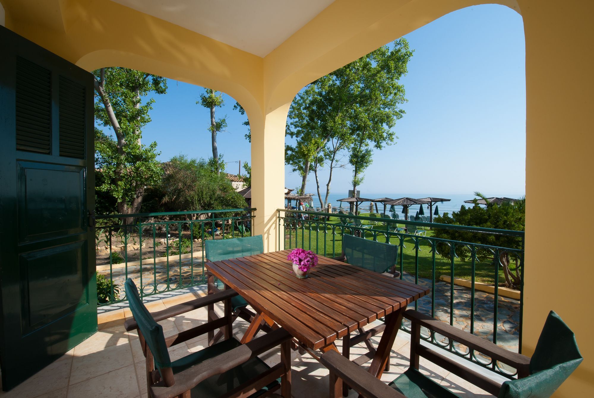 Aparthotel Zarkadis