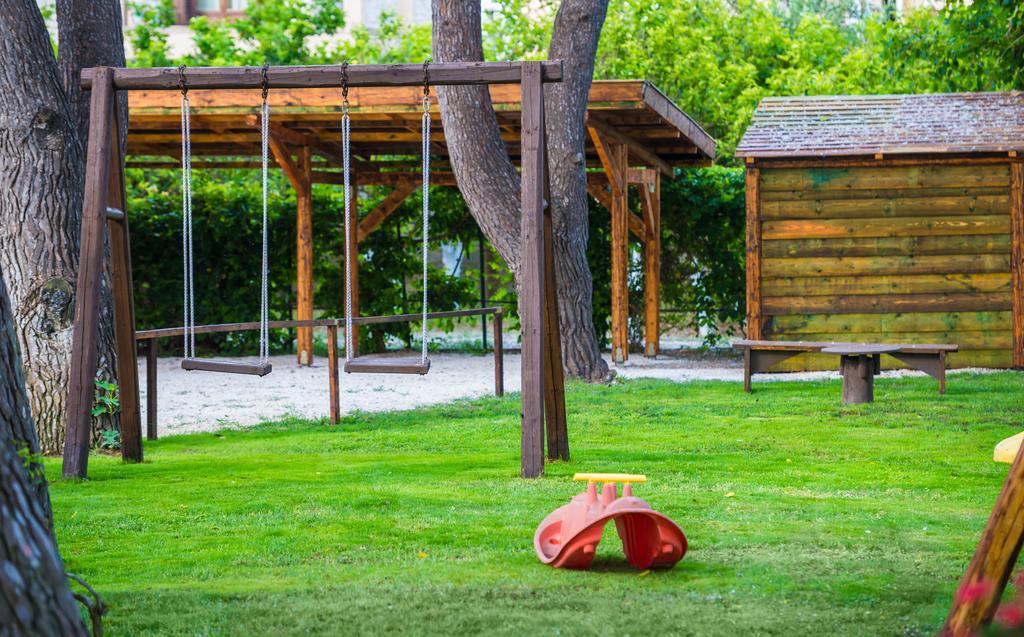 Zarkadis Beach Aparthotel