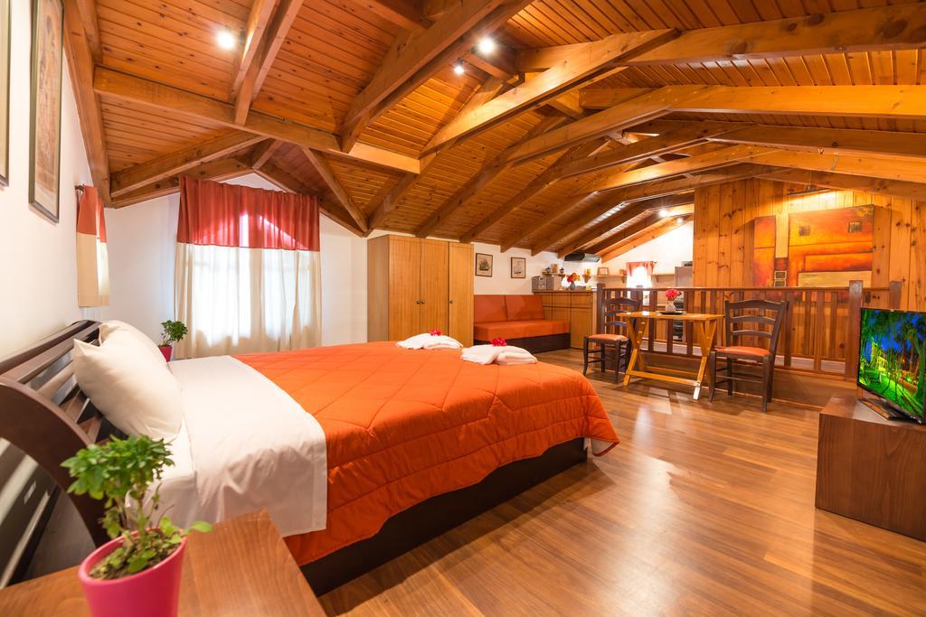 Zarkadis Aparthotel