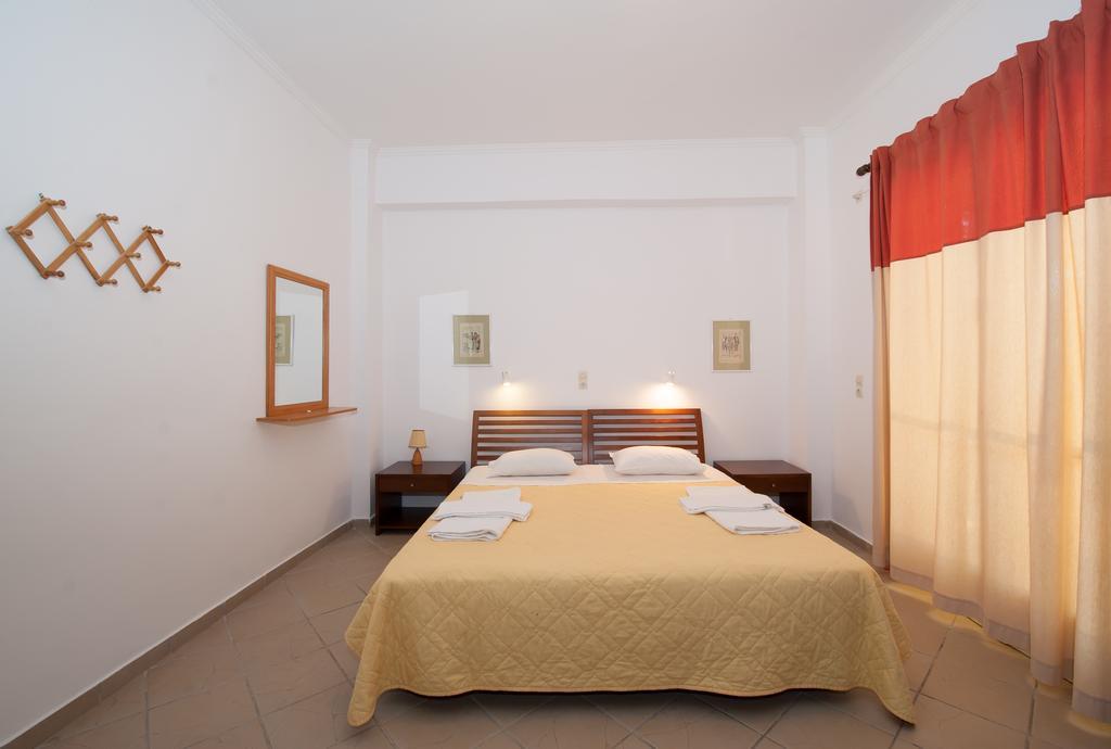 Aparthotel Zarkadis Beach