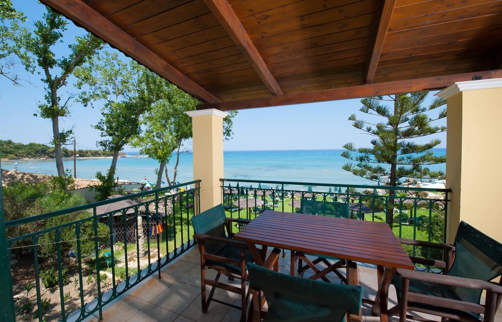 Aparthotel Zarkadis Beach